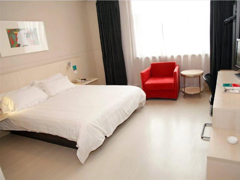Jinjiang Inn Beijing East Lianshi Road Екстер'єр фото
