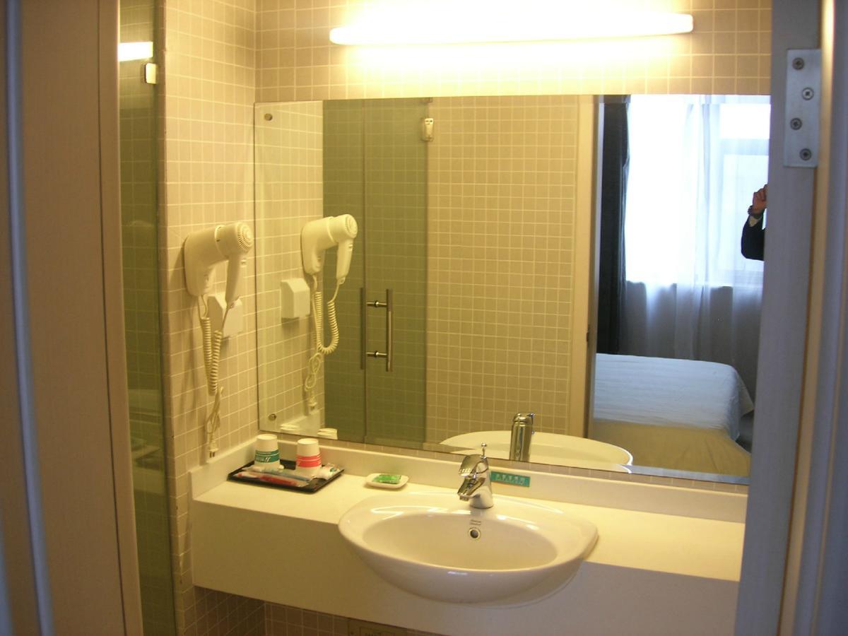 Jinjiang Inn Beijing East Lianshi Road Екстер'єр фото